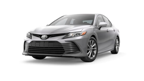 تويوتا كامري LE 2023