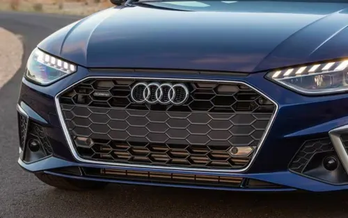 أودي A4 ستايل 2025