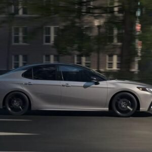 تويوتا كامري LE 2023